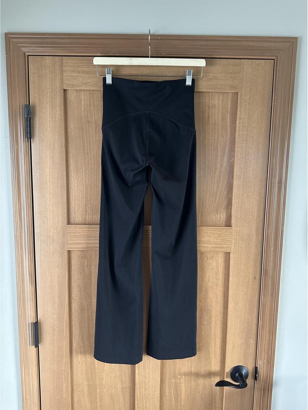 SPANX SPANXshape Booty Boost Flare Pants Yoga Leggings Black Women Small 50243R - Picture 4 of 15